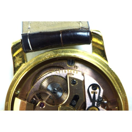 138 - An Omega Seamaster Calendar Automatic 18ct gold cased gentleman's wristwatch, circa 1960, ref. 2849 ... 
