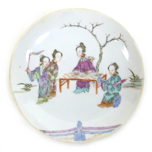 55 - A group of Chinese Famille Rose items, comprising a 19th century saucer dish, decorated with four fi... 