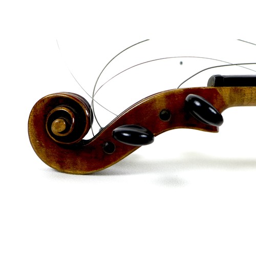 127 - An early 20th century German 3/4 violin, with ebonised fingerboard, tailpiece and tuning pegs, a/f d... 