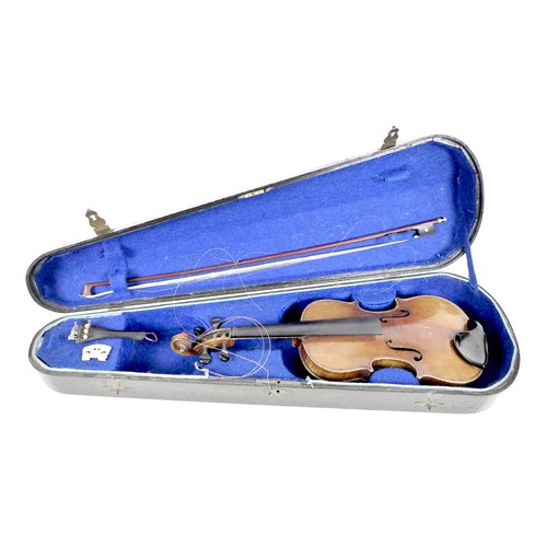 127 - An early 20th century German 3/4 violin, with ebonised fingerboard, tailpiece and tuning pegs, a/f d... 