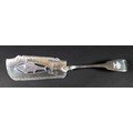 A George III silver fish slice, with fiddle back pattern handle and decorated with pierced designed ... 