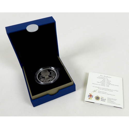 113 - An Elizabeth II silver proof Piedfort £5 coin, 'The Official Queen's Diamond Jubilee UK £5 Silver Pi... 