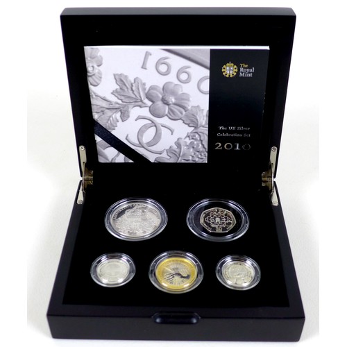 142 - An Elizabeth II Royal Mint commemorative silver proof five coin set, 'the UK Silver Celebration Set ... 