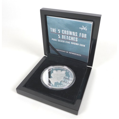 161 - Two Elizabeth II 5oz silver £5 commemorative coins, comprising a 2019 Bradford Exchange 'The 5 Crown... 