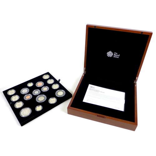 120 - An Elizabeth II Royal Mint UK proof coin set, 'The 2016 United Kingdom Premium Proof Coin Set', seve... 