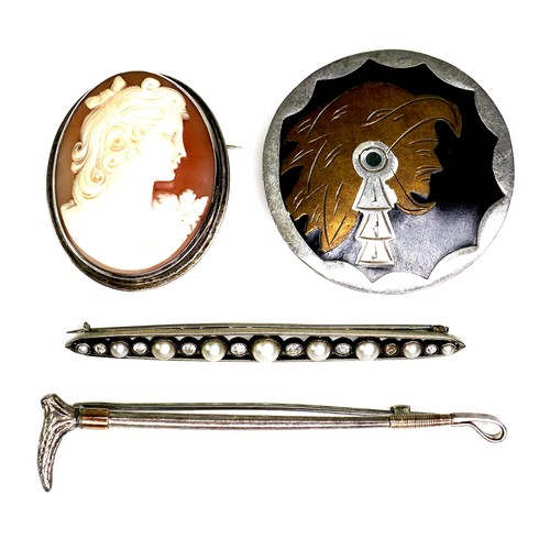 262 - A small group of jewellery, comprising an Edwardian bar brooch set with pearls and white stones, a b... 