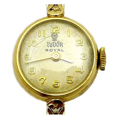 91 - A Tudor Royal 9ct gold cased lady's wristwatch, circa 1960s, the circular silvered dial with raised ... 