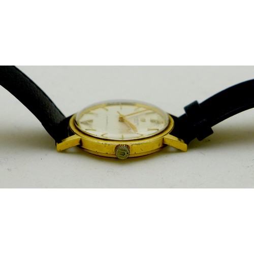 79 - A Universal Geneve Automatic 9ct gold cased gentleman's wristwatch, circa 1970s, the circular silver... 