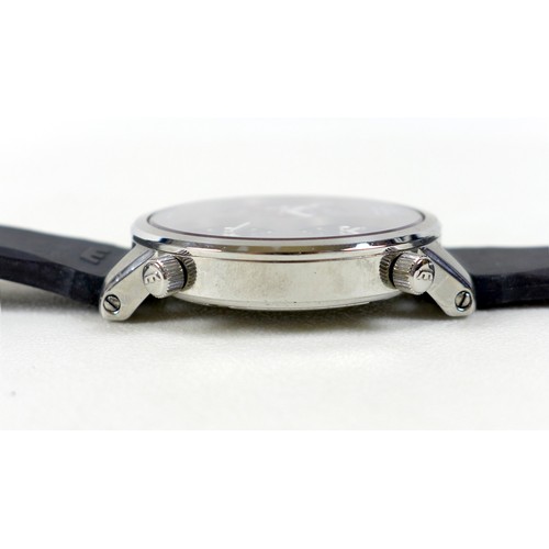 94 - A Glycine Airman stainless steel cased gentleman's wristwatch, ref. 3841, the circular black dial in... 