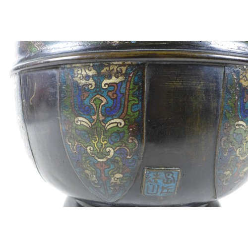 1 - A Chinese bronze cloisonne enamel jardiniere, likely 19th century, decorated with a wide band of dia... 