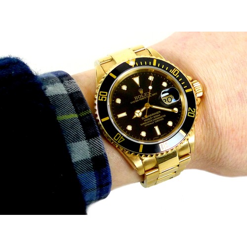 84 - A vintage 18ct gold Rolex Submariner-Date Oyster Perpetual gentleman's wristwatch, circa 1986, refer... 