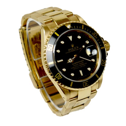 84 - A vintage 18ct gold Rolex Submariner-Date Oyster Perpetual gentleman's wristwatch, circa 1986, refer... 