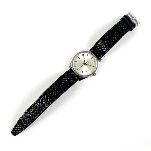 72 - A vintage Delvina Geneve stainless steel cased gentleman's wristwatch, circa 1970, circular silvered... 