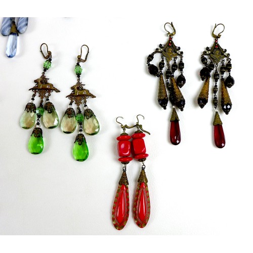 100 - A collection of vintage Czechoslovakian earrings, in the style of Neiger Brothers, each with coloure... 