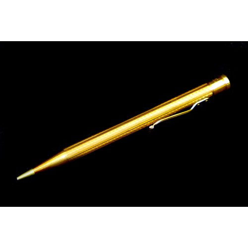 115 - A retro 9ct gold cased 'Yard-O-Led' propelling pencil, 12.3cm long, with original synthetic crocodil... 