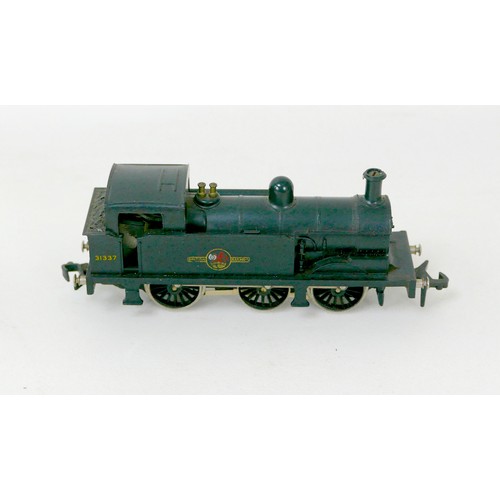 72 - A collection of Hornby Dublo locos and model railway accessories, including locos, rolling stock, ca... 