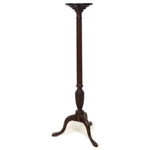 232 - A group of mixed furniture, comprising a mahogany jardiniere stand, the dished top, 27cm, on a flute... 