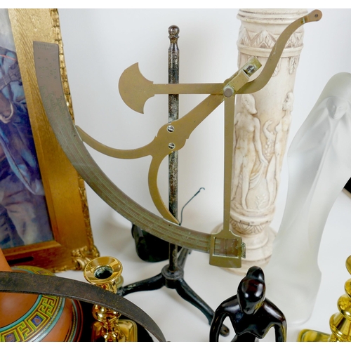 83 - A group of mixed collectables, including a19th century brass tripod quadrant paper scale, by F. Leun... 