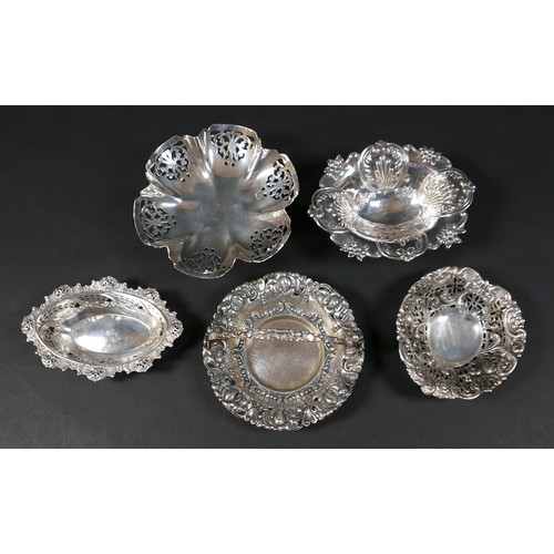 73 - A group of five small silver dishes, comprising four Victorian and Edwardian, and one 800 grade with... 