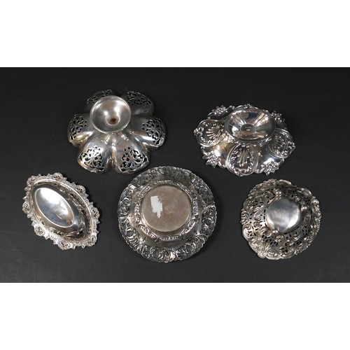 73 - A group of five small silver dishes, comprising four Victorian and Edwardian, and one 800 grade with... 