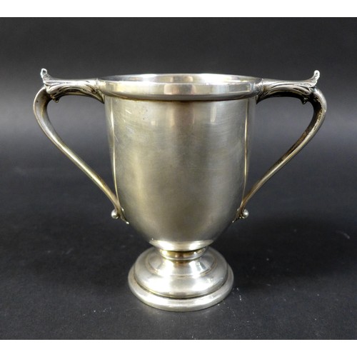 84 - A silver two-handled trophy, without inscriptions, The Goldsmiths and Silversmiths Company Ltd., Lon... 