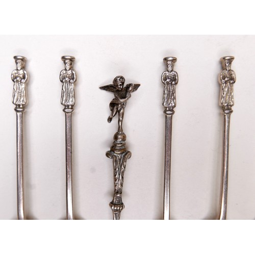 7 - A set of six silver teaspoons, with apostle terminals, Mappin & Webb, together with an 800 silver fa... 