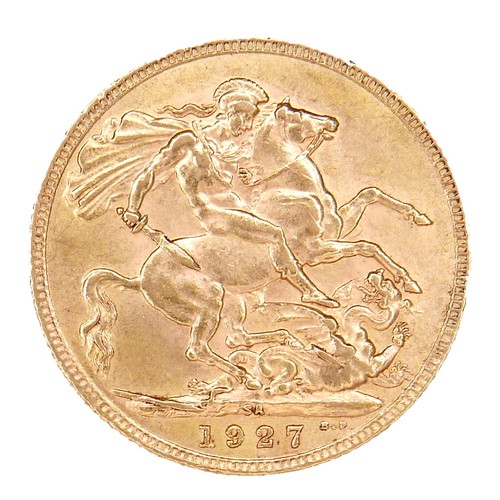 166 - A George V gold sovereign, 1927, Pretoria, South Africa Mint.