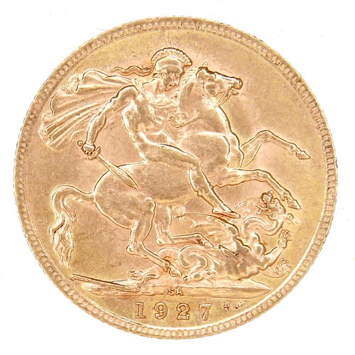 167 - A George V gold sovereign, 1927, Pretoria, South Africa Mint.