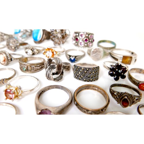 280 - A collection of dress rings, including two 9ct gold and silver rings, 6.1g overall, together with ov... 