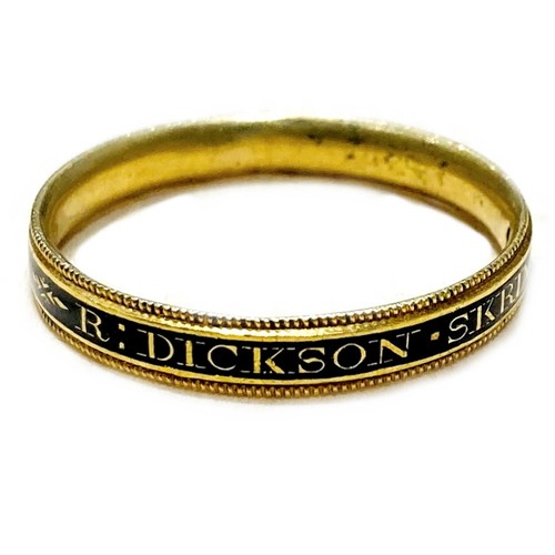 382 - A George III gold gentleman’s memento mori ring, inscribed to the black enamel band ‘R. Dickson Skin... 