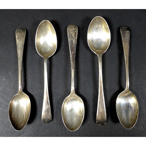 1 - A small group of silver items, comprising four dishes with whist suits, 7.2cm, six teaspoons, and a ... 