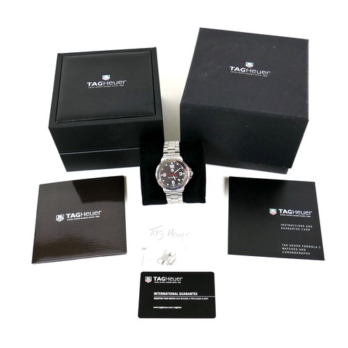 225 - A TAG Heuer Formula 1 stainless steel gentleman's wristwatch, 200m Professional, model WAH1115, the ... 