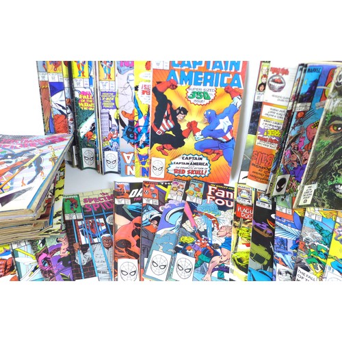 80 - A large collection of vintage Marvel comics, majority circa 1980s, including The Amazing Spiderman, ... 