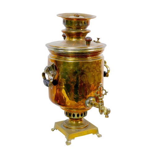 98 - A late 19th/early 20th century brass Russian samovar, bearing manufacturer’s stamp ‘J. F. Kapyrzina’... 