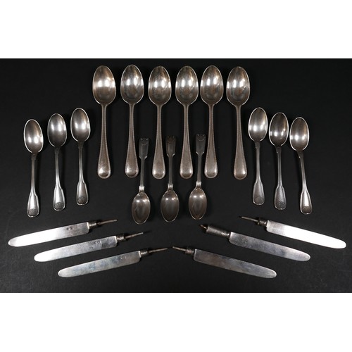 44 - A collection of Georgian and later silver flatware, comprising a set of six fruit knife blades, 3.19... 