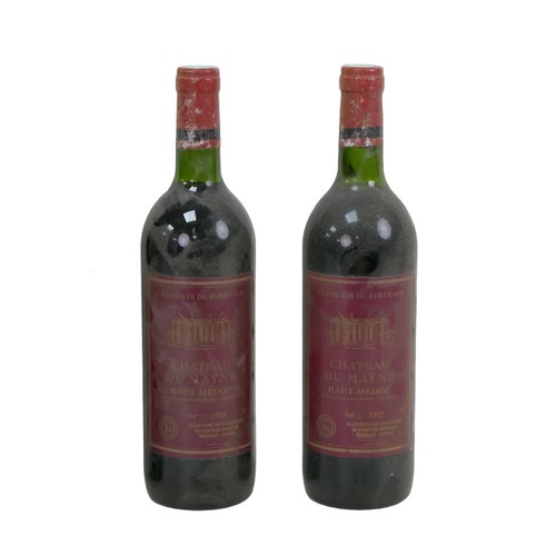 126 - Vintage wine: a mixed parcel of Bordeaux Haut-Medoc red wine, comprising two bottles of Chateaux du ... 