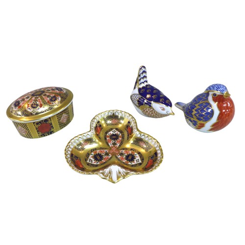 41 - A group of four Royal Crown Derby bone china items, comprising ‘Robin’ paperweight, ‘Wren’ paperweig... 