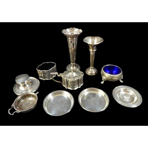 72 - A small group of silver items, comprising   a Regency style silver lidded mustard and salt, of shape... 