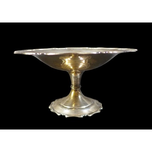 76 - A George V silver pedestal bowl, with scalloped and beaded rim, Atkin Brothers, Sheffield 1916, 
11.... 