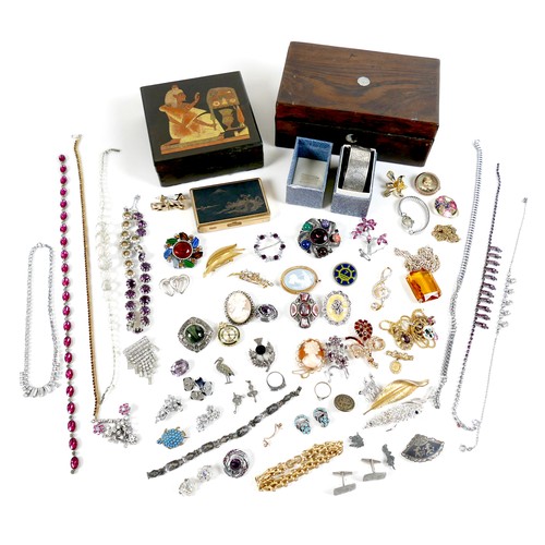 256 - A small group of costume jewellery, including a silver hinged bangle, 39.6g, boxed, a vintage Christ... 