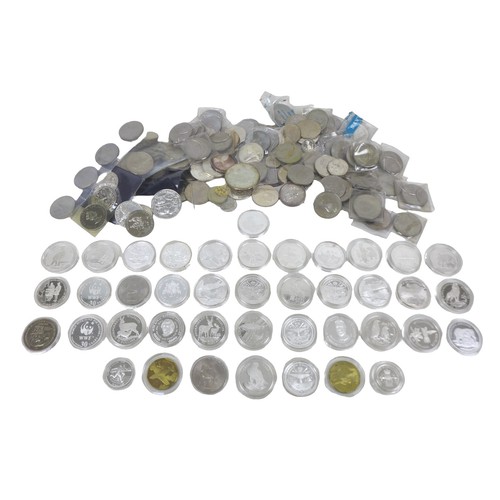 113 - A collection of assorted British commemorative coins, including forty-one Republic of Marshall Islan... 