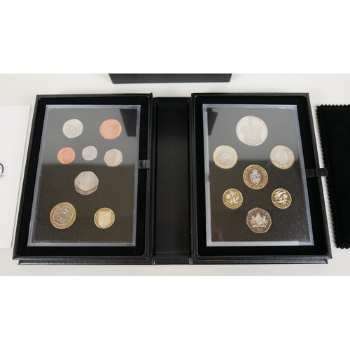 135 - An Elizabeth II Royal Mint UK proof coin set, 'The 2013 United Kingdom Proof Coin Set Collector Edit... 