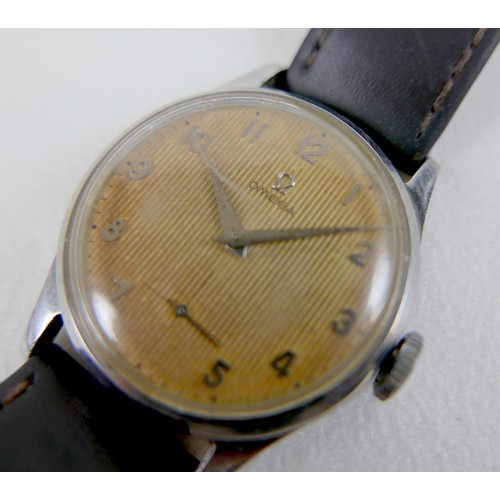 235 - An Omega gentlemen's stainless steel wristwatch, ref 13322, circa 1960, circular tropical dial with ... 