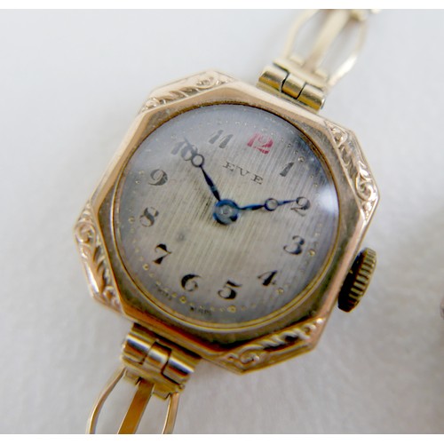 231 - Two 9ct gold cased lady's wristwatches, early 20th century, one with circular case, the other with s... 