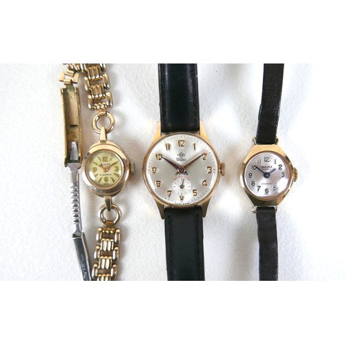 218 - A group of five vintage watches, comprising a Jaeger LeCoultre gentleman's chromed watch head, case ... 