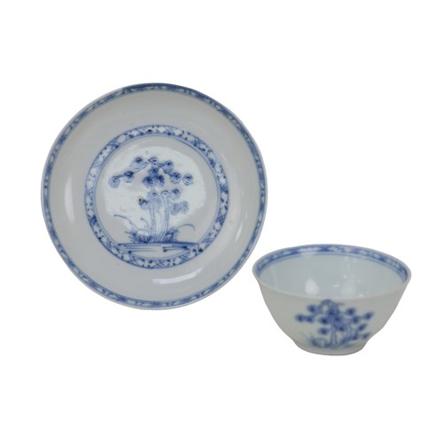 4 - A Chinese porcelain Nanking cargo blue and white tea bowl and saucer, 18th century, decorated with b... 