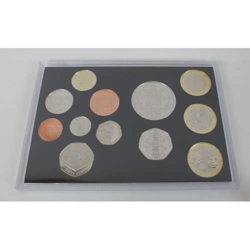 90 - An Elizabeth II Royal Mint UK proof coin set, 'The 2009 UK Proof Coin Set', twelve coin set £5 to 1p... 