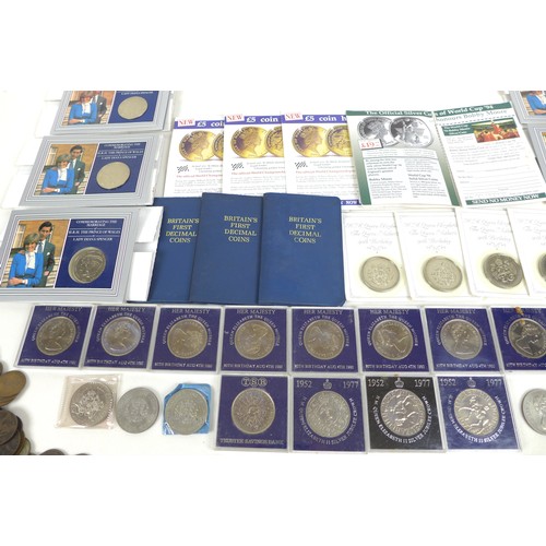 73 - A collection of Victorian and later coinage, including a Victorian two shilling coin, a Royal Mint E... 