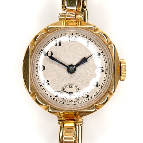 112 - A lady's 18ct gold cased Art Deco wristwatch, Arabic numerals, blued steel hands, on articulated gol... 