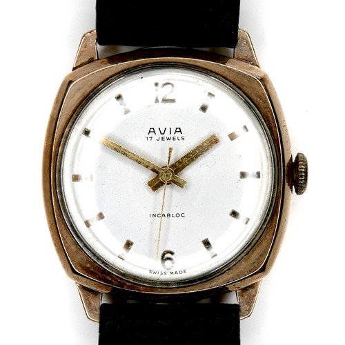 108 - An Avia 9ct gold cased gentleman's wristwatch, with silvered dial, on modern black strap, 29mm case.